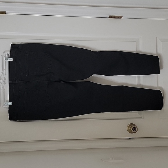Jordache Size 18 Black Skinny Jeans, Excellent Used Condition - Picture 11 of 12